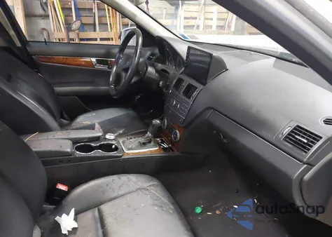 2011 Mercedes-Benz C 300 Luxury 4Matic/Sport 4Matic from USA, damaged, VIN WDDGF8BB3BR140641